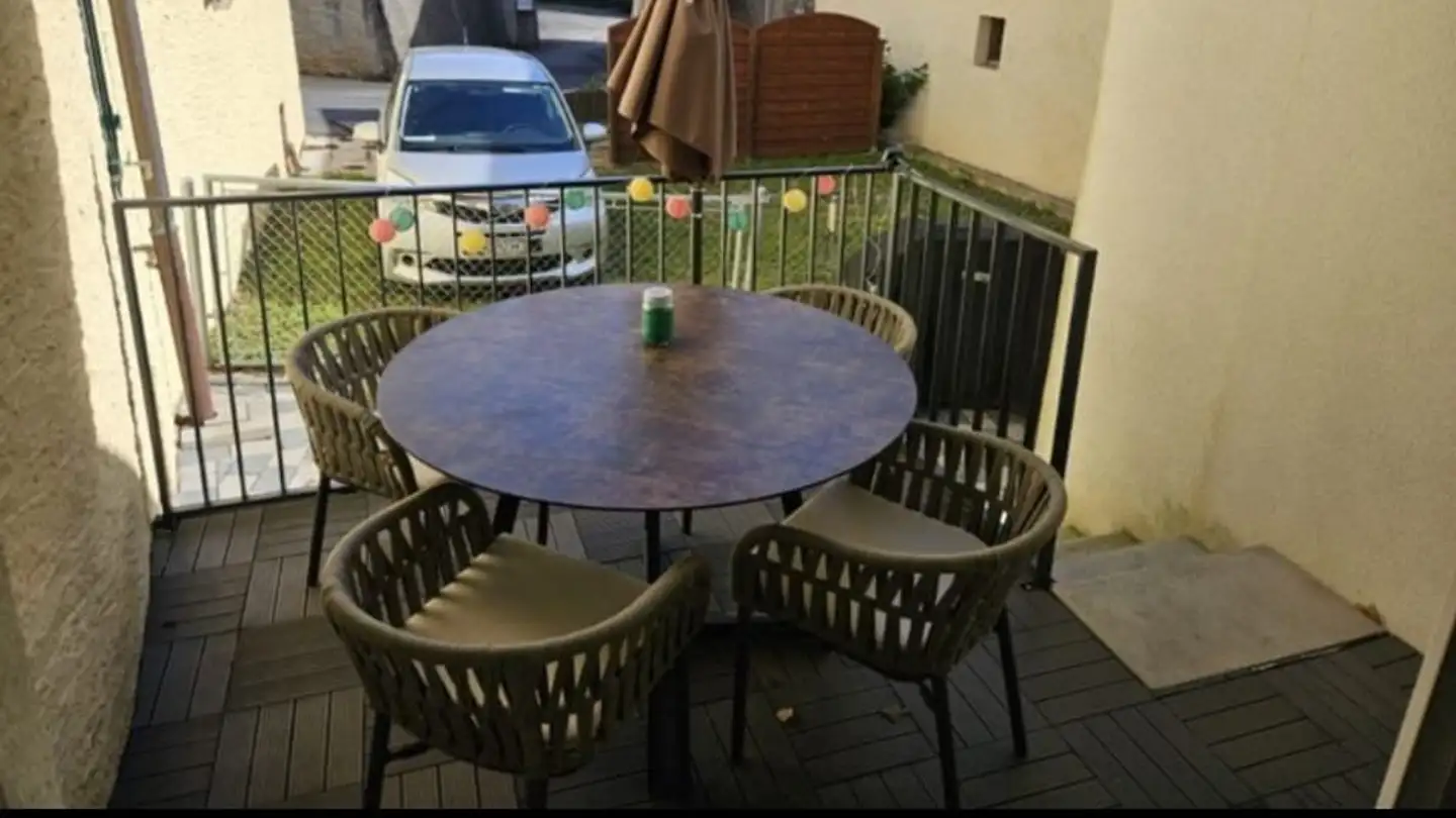 Wohnung mieten - Sur La Place 7, 1354 Montcherand