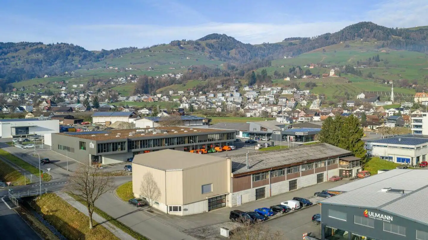 Department store for rent - Feldwiesenstrasse 40, 9450 Lüchingen - Photo 2