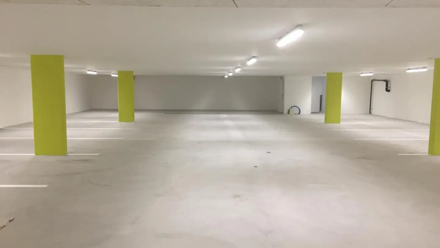 Parcheggio sotterraneo in affitto - Weidenstrasse 42, 4106 Therwil