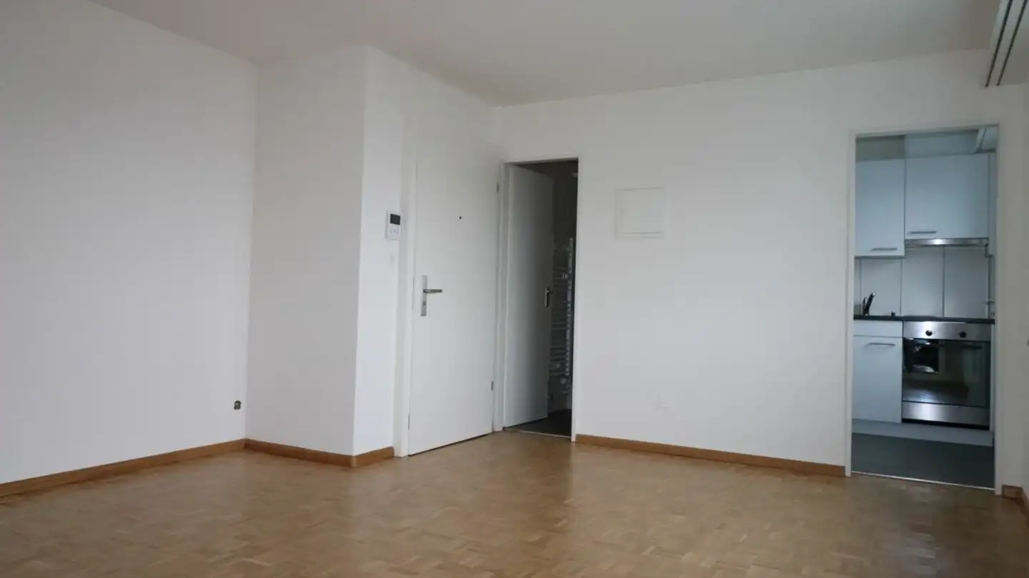 Apartment for rent - Hallenstrasse 8, 4104 Oberwil BL - Photo 2