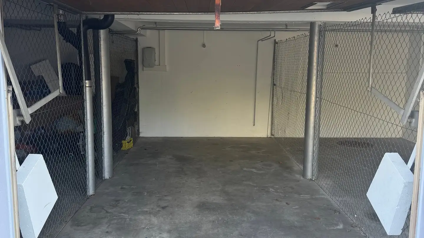 Einzelgarage mieten - Viaduktstrasse 8, 4133 Pratteln