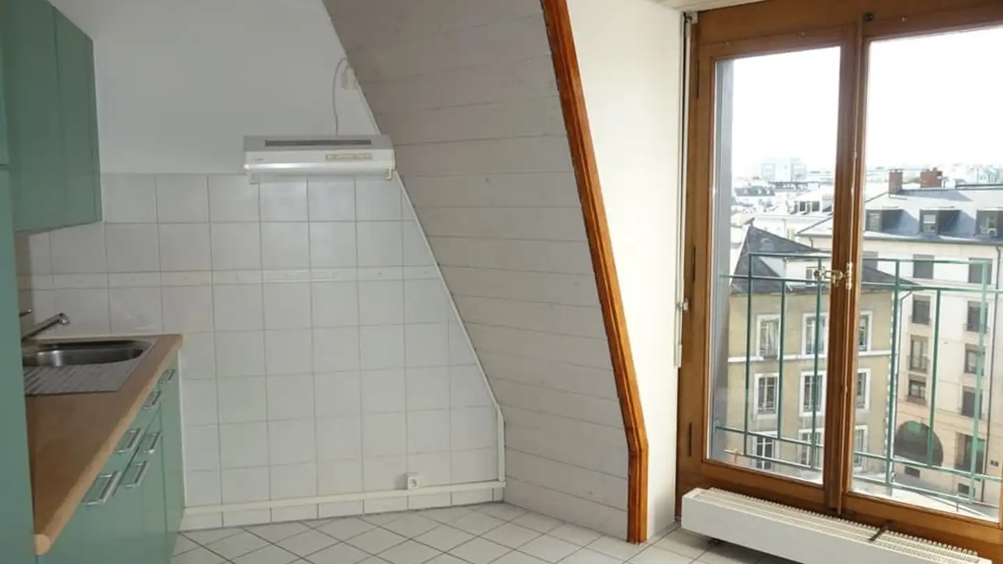 Appartement à louer - Rue De Montbrillant 10, 1201 Genève - Photo 2