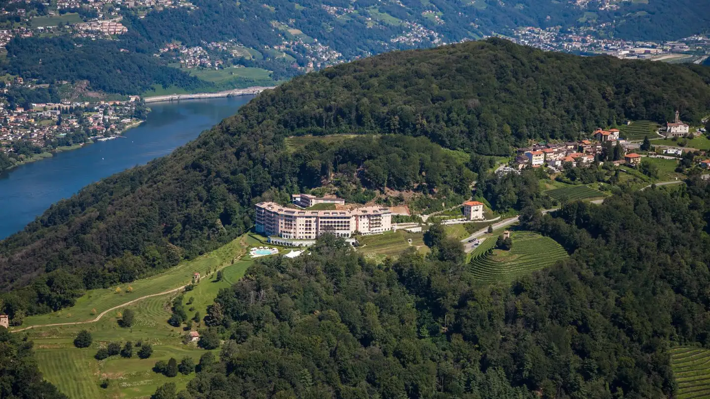 Apartment for rent - Via Roncone 22, 6927 Agra