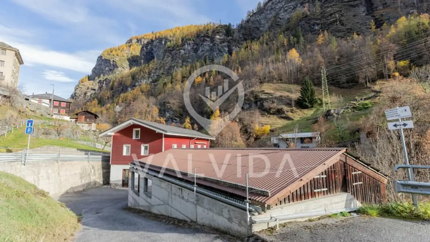 Commercial for sale - 3922 Kalpetran