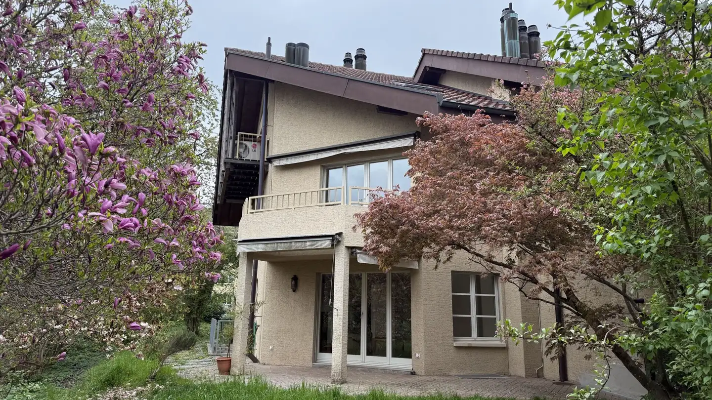 Semi-detached house for sale - Schulhausstrasse, 3073 Gümligen