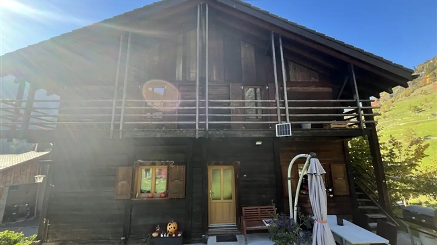 Casa singola in vendita - 1948 Lourtier - Photo 2