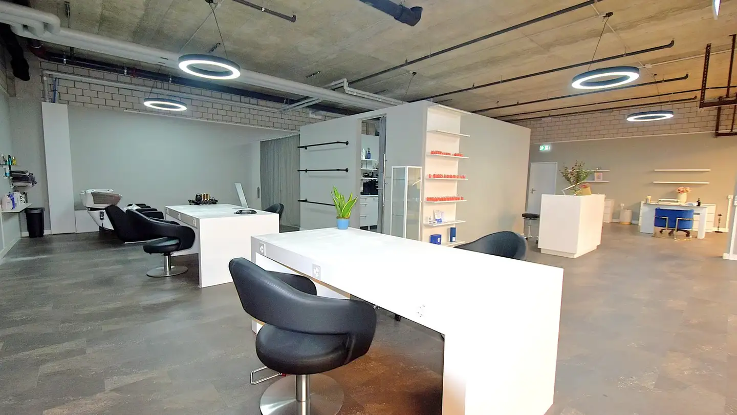 Parrucchiere in affitto - Grabenstrasse 4, 8184 Bachenbülach - Foto 4