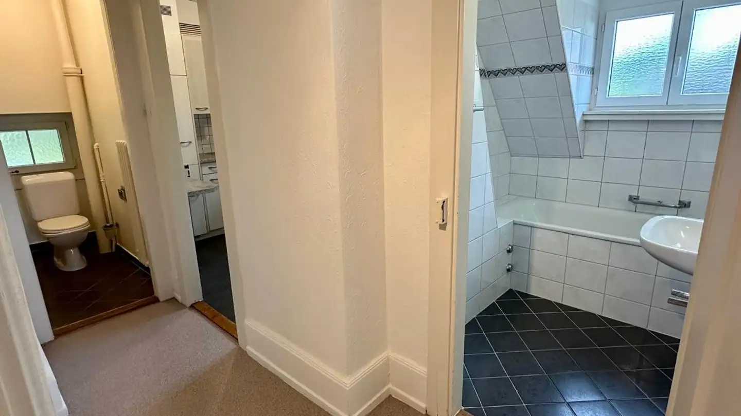 Attico in affitto - Crêt-Du-Haut / Hochrain 16, 2502 Biel/Bienne - Photo 4