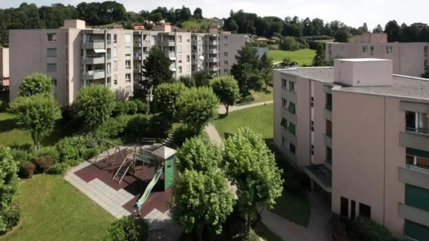 Place de parking souterraine à louer - 1400 Yverdon-les-Bains