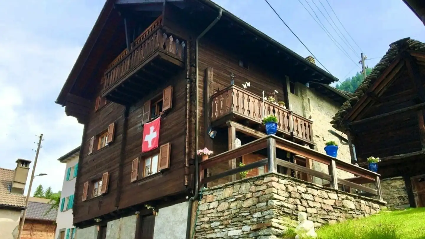 Edificio residenziale in vendita - 6749 Sobrio