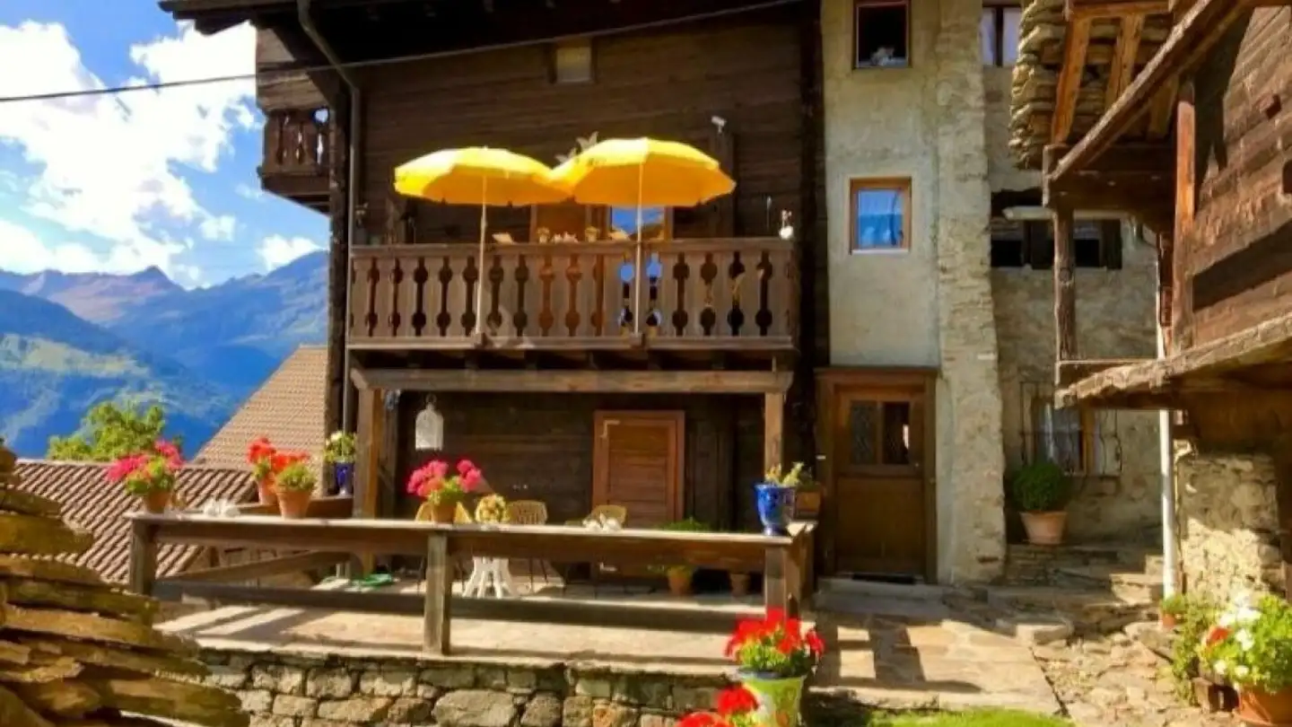 Edificio residenziale in vendita - 6749 Sobrio - Photo 3