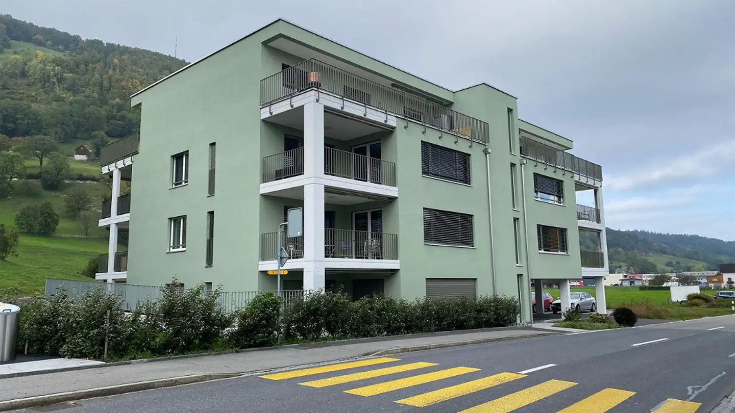 Tiefgaragenstellplatz mieten - Staatsstrasse 147, 9464 Rüthi (Rheintal)