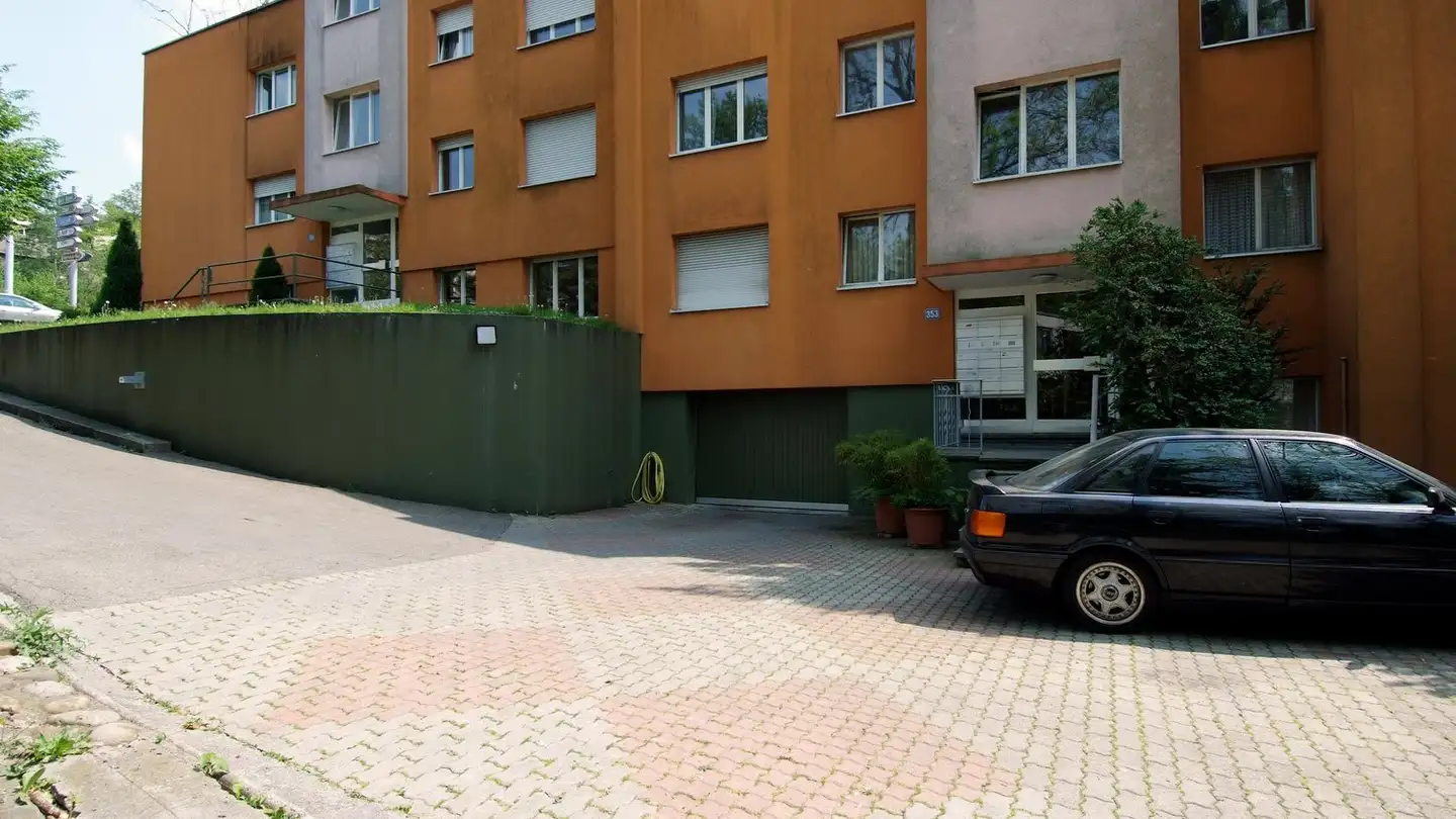 Place de parking souterraine à louer - Limmattalstrasse 351, 8049 Zürich