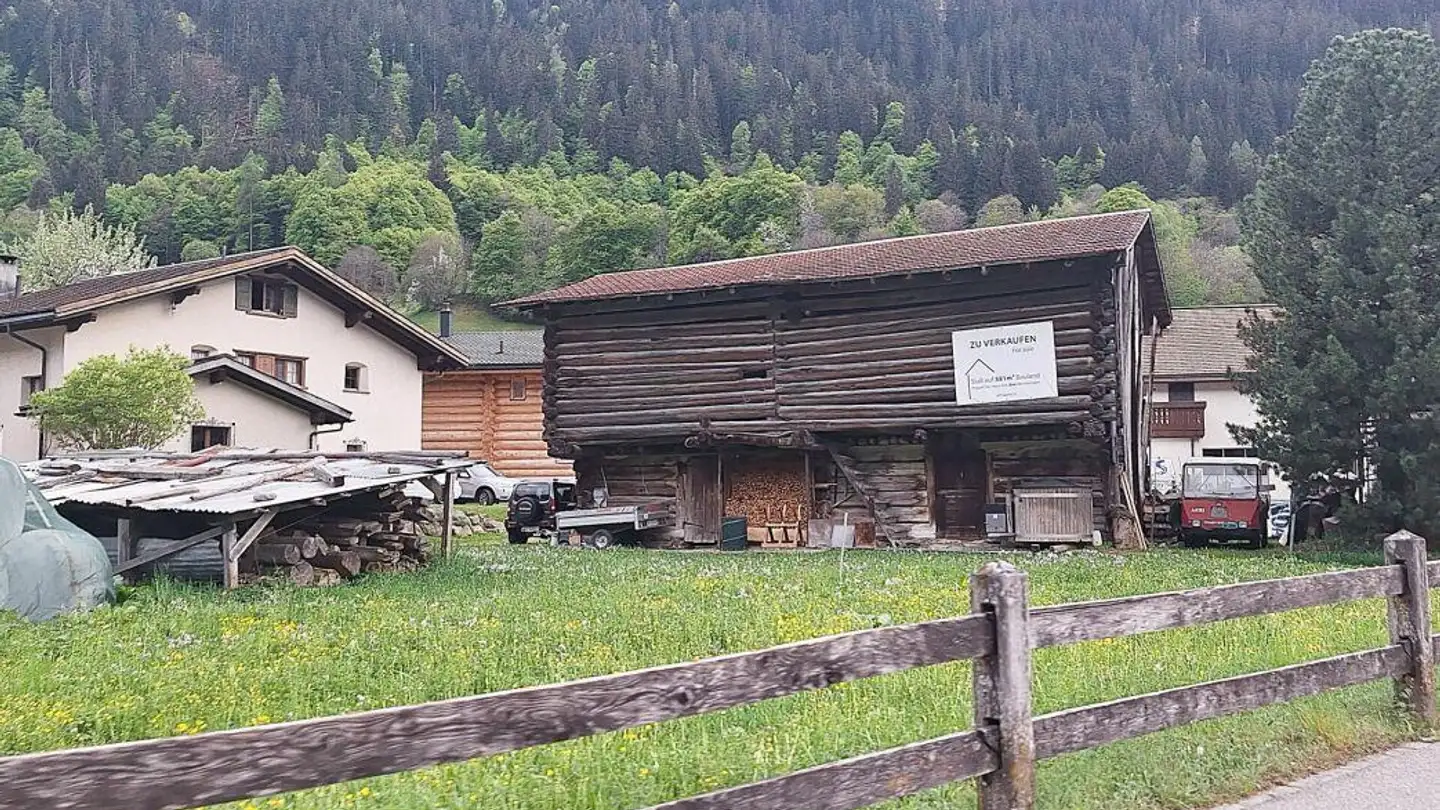 Bauland kaufen - Serneuserstrasse, 7249 Serneus