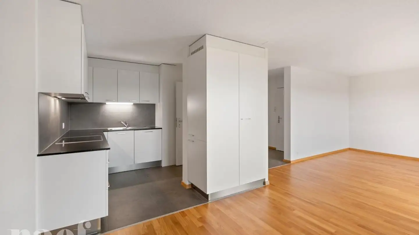 Apartment for rent - Rue Denis-De-Rougemont 4, 2000 Neuchâtel - Photo 4