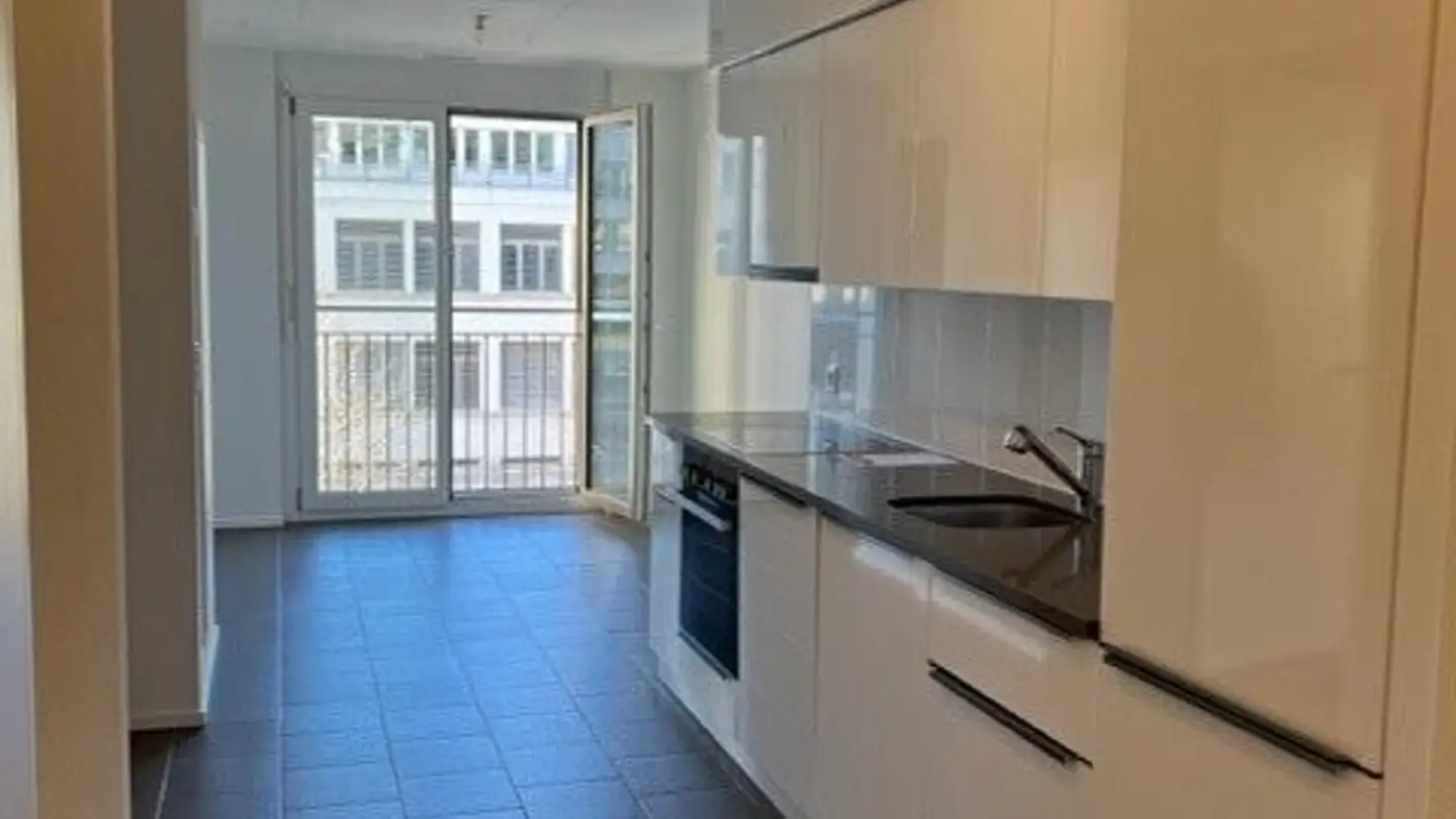 Apartment for rent - Route Des Arsenaux 8, 1700 Fribourg - Photo 2