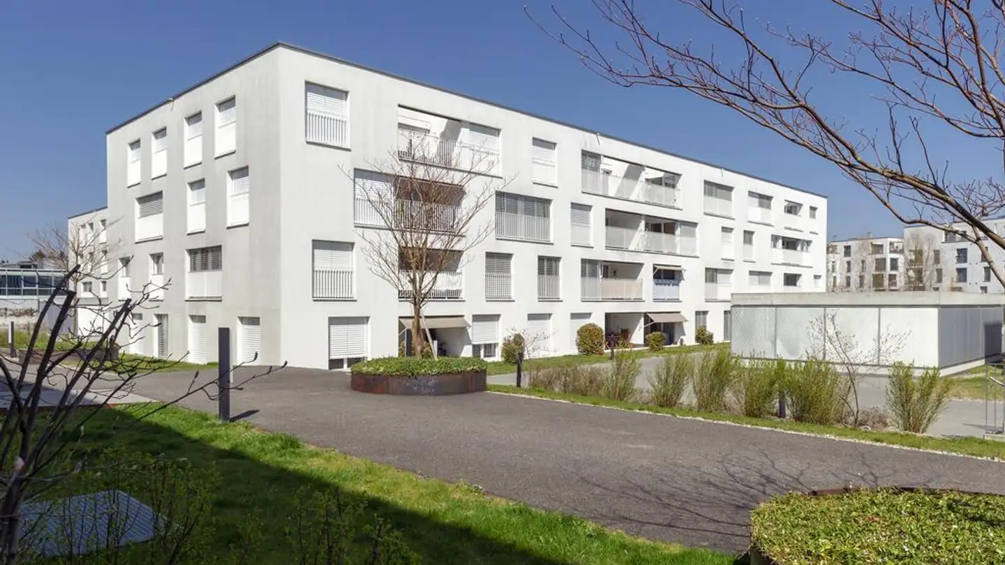 Place de parking souterraine à louer - Kaffeestrasse, 8180 Bülach