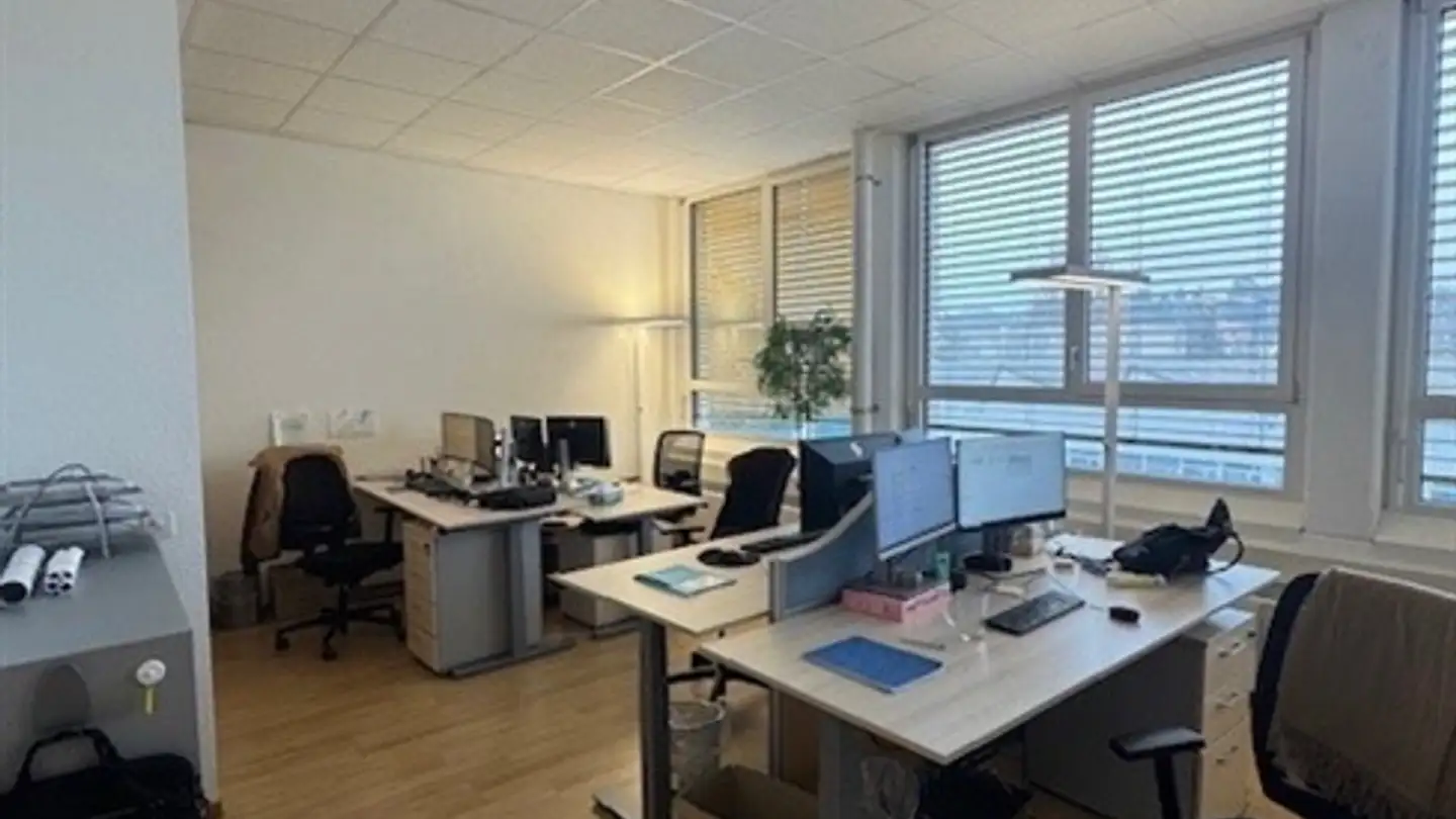 Office space for rent - Rue Baylon 2, 1227 Carouge GE