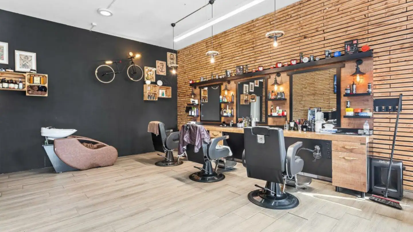 Mixed-use building for sale - 1610 Oron-la-Ville - Photo 3