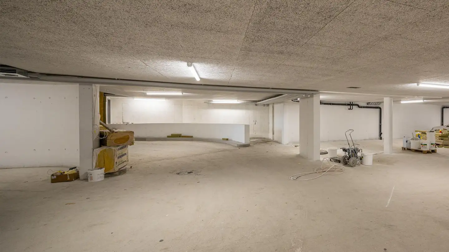 Place de parking souterraine à louer - Kreuzbühlstrasse 28, 8754 Netstal - Photo 3