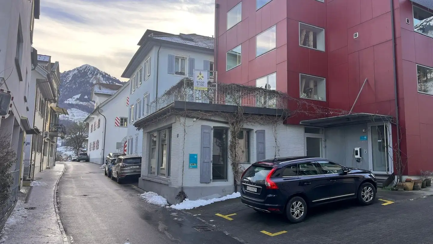 Shop for rent - Mürgstrasse 8, 6370 Stans