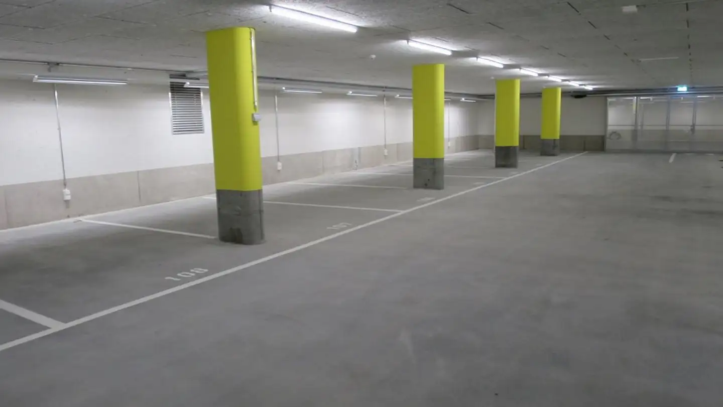 Place de parking souterraine à louer - Baselmattweg, 4123 Allschwil - Photo 3