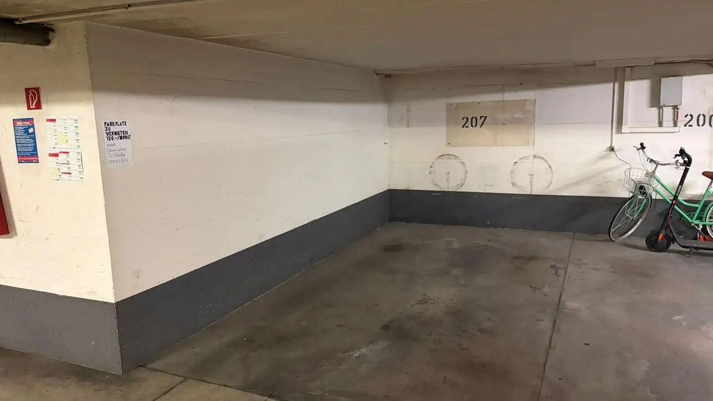 Place de parking souterraine à louer - Spitalstrasse 42, 8952 Schlieren - Photo 2