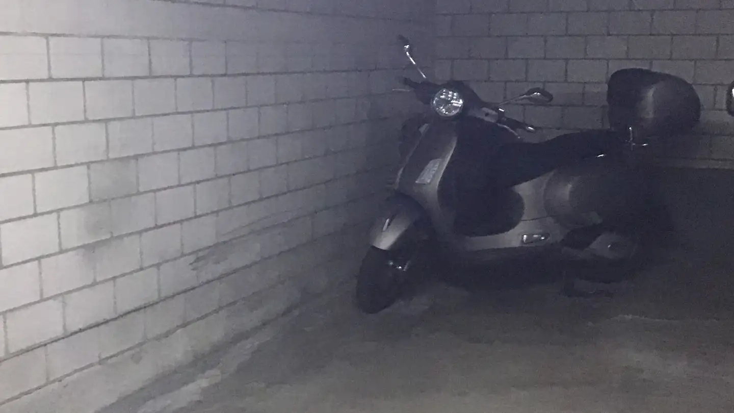 Single garage for rent - 8305 Dietlikon