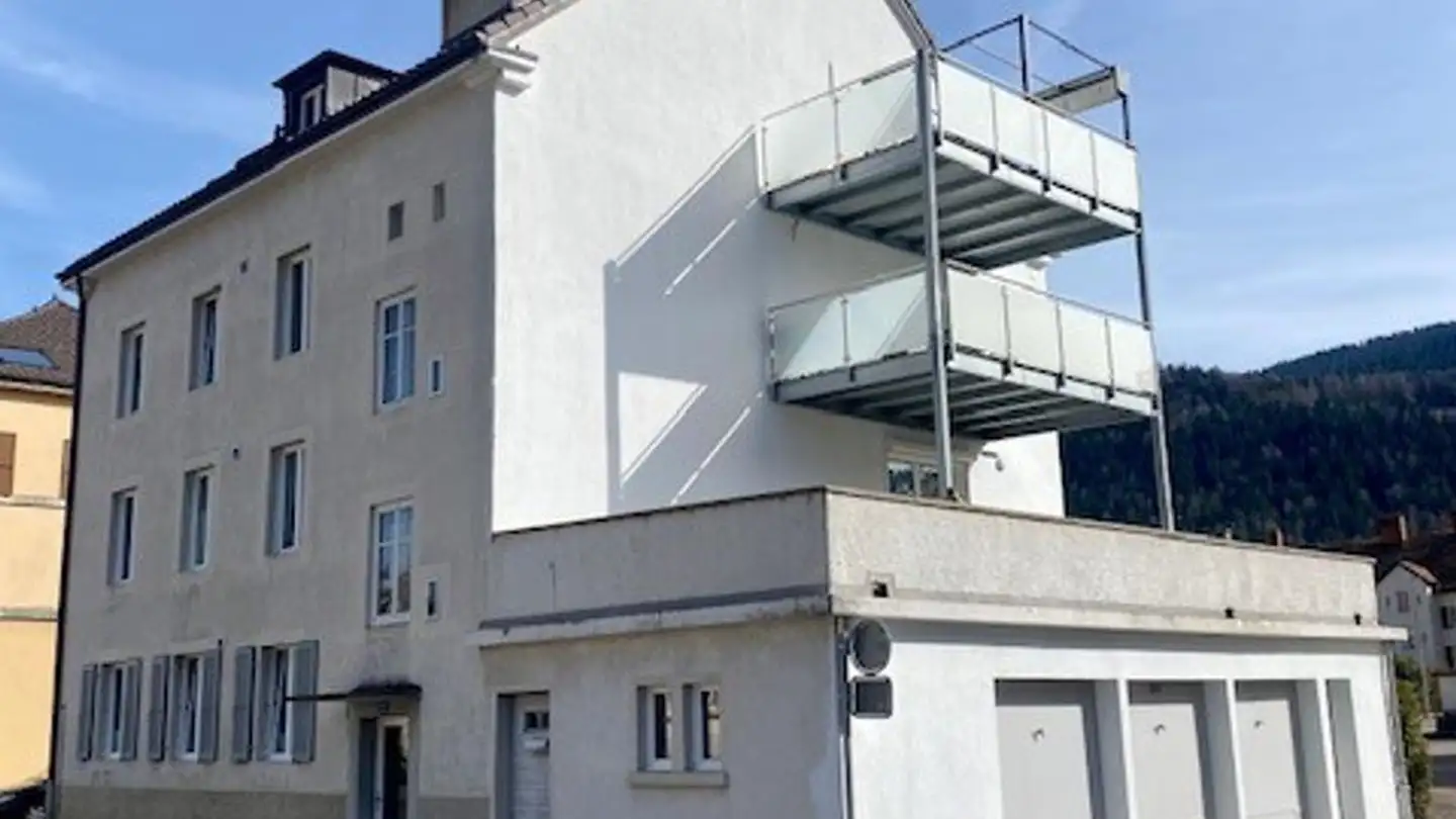 Single garage for rent - Rue Du Collège 7, 2114 Fleurier