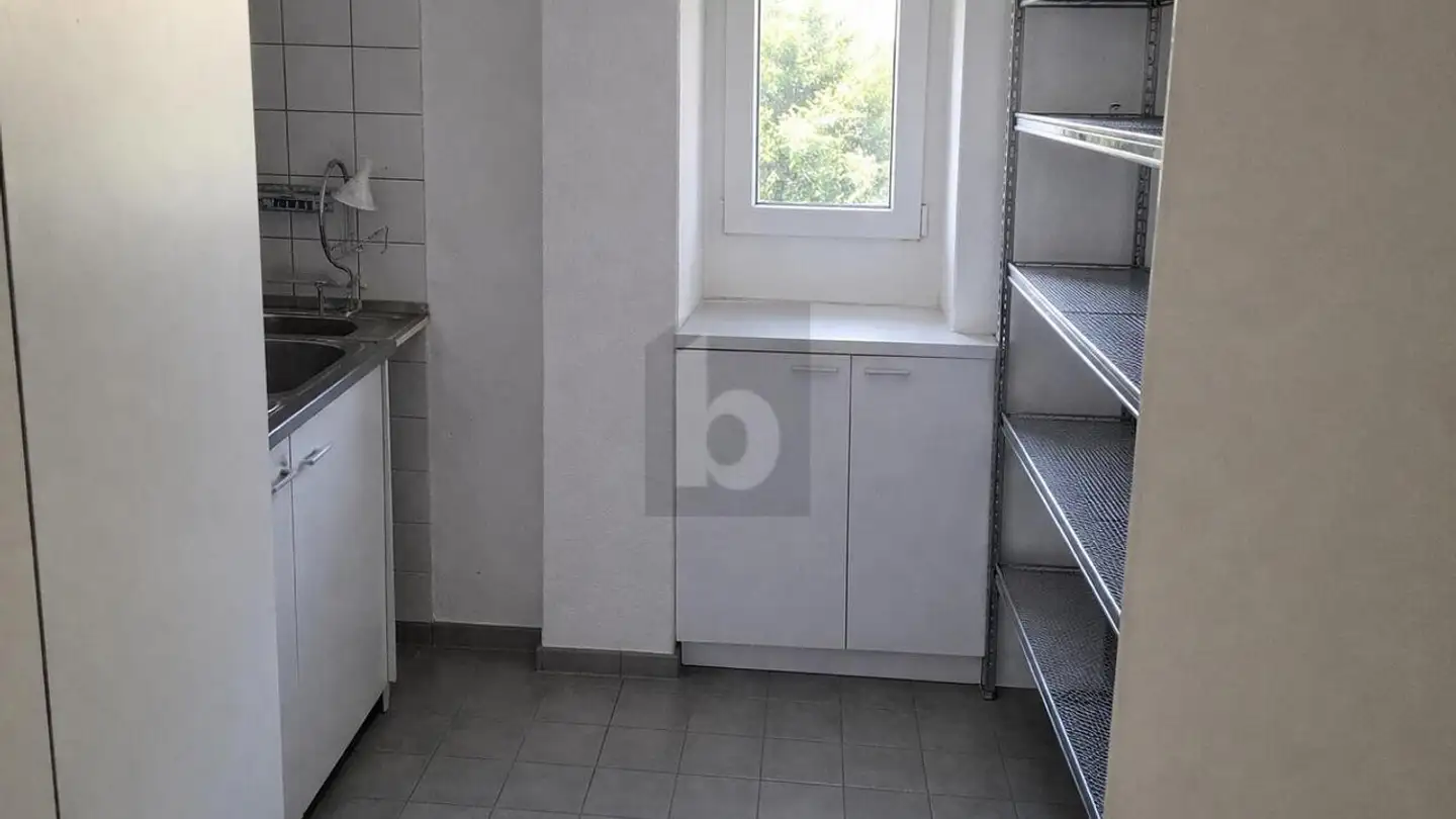 Office space for rent - 1027 Lonay - Photo 3