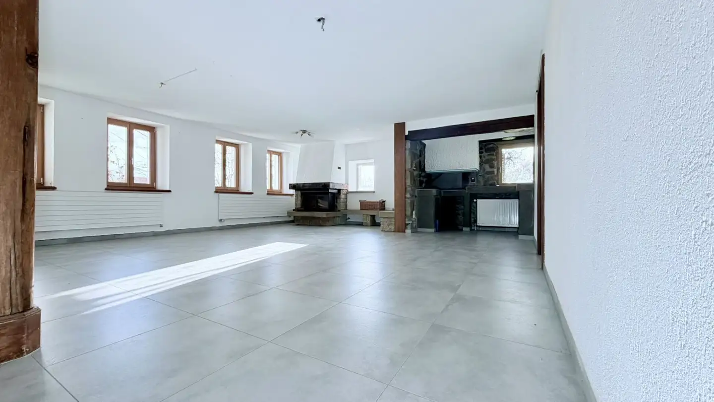 Single house for sale - 1528 Surpierre - Photo 2