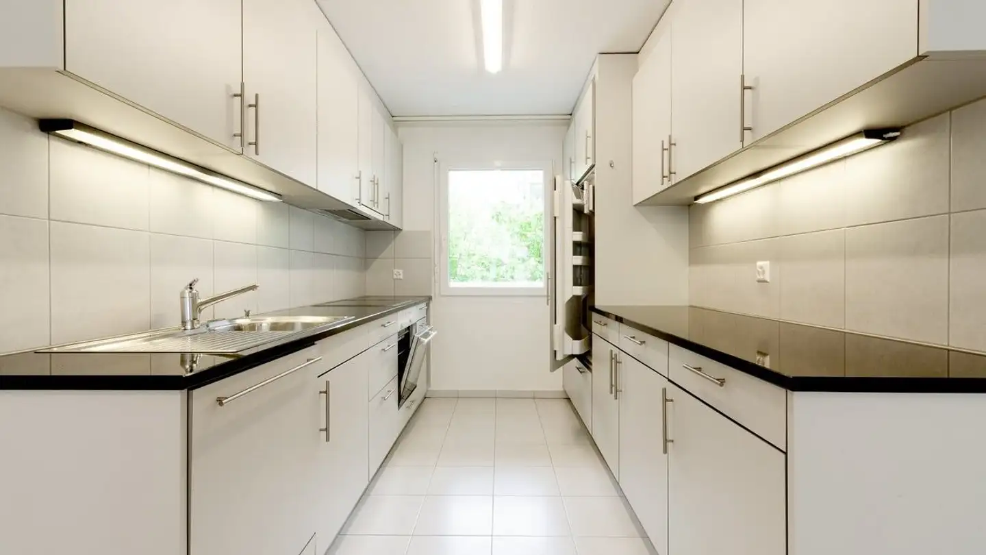 Apartment for rent - Chrüzacherstrasse 12, 8303 Bassersdorf - Photo 2