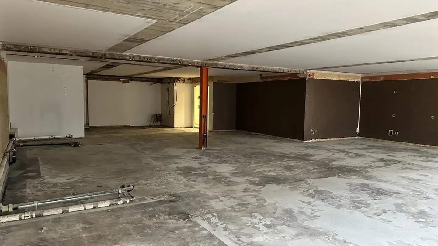 Commerciale in affitto - Rue Saint-Honoré 12, 2000 Neuchâtel