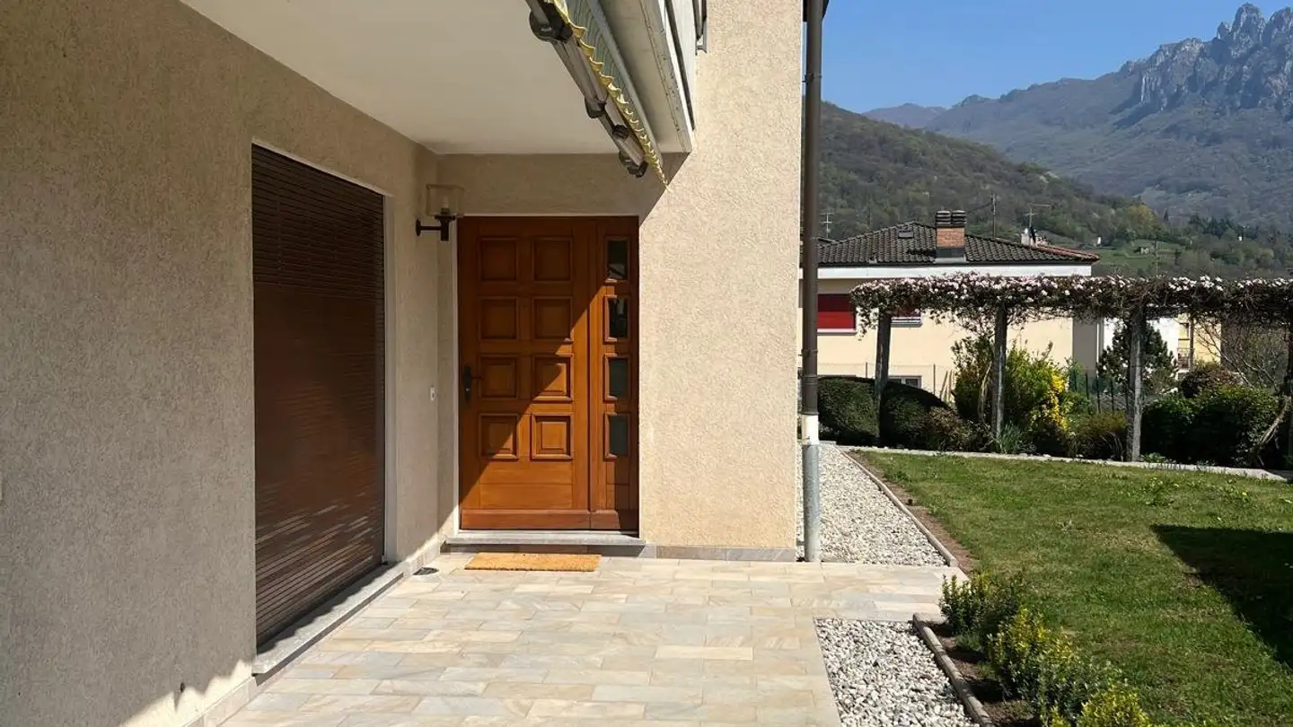 Apartment for rent - 6953 Lugaggia