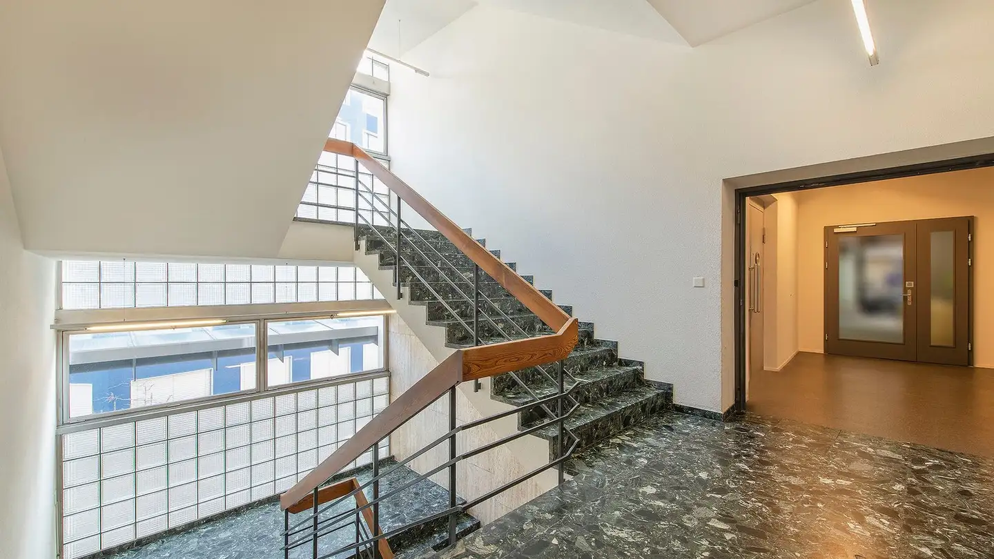 Office space for rent - Staffelstrasse 12, 8045 Zürich - Photo 2