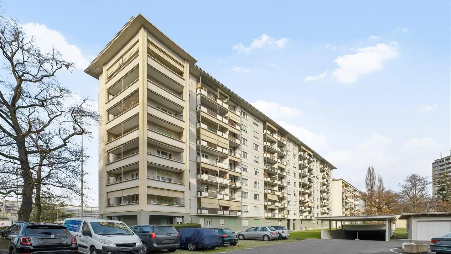 Place de parking couverte à louer - Rue De Vermont 20, 1202 Genève