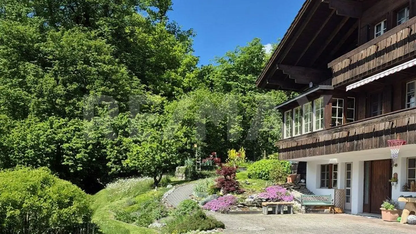 Single house for sale - Alpgasse 31, 3858 Hofstetten b. Brienz