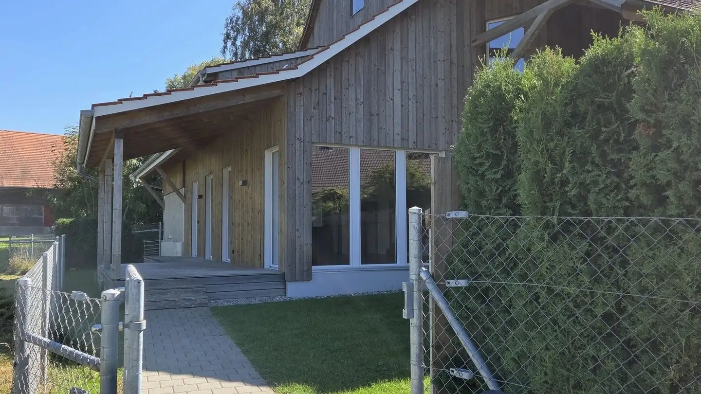 Duplex à louer - 8425 Oberembrach