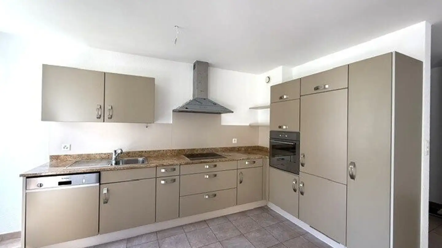 Apartment for rent - Rue Des Champs-De-Tabac, 1950 Sion