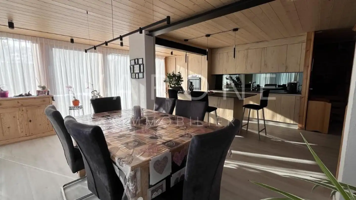 Chalet in vendita - 1965 Savièse