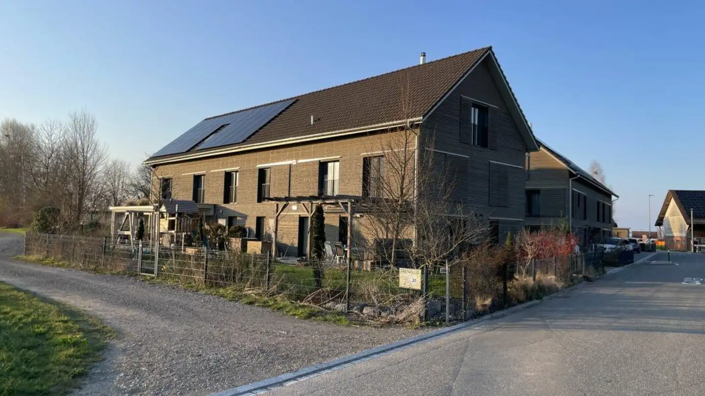 Maison jumelle à louer - Holz, 9322 Egnach