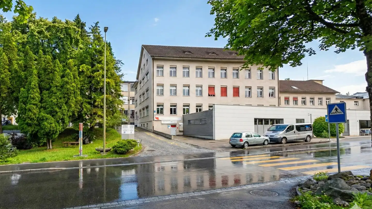 Commercial à louer - Dorfstrasse 6c, 8484 Weisslingen