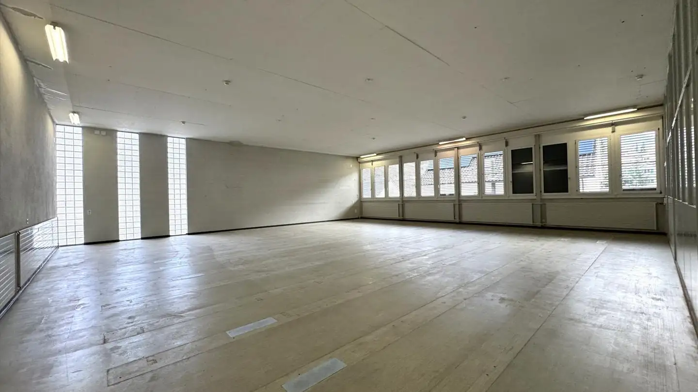 Gewerbe mieten - Eimattstrasse 25, 4436 Oberdorf BL - Foto 2