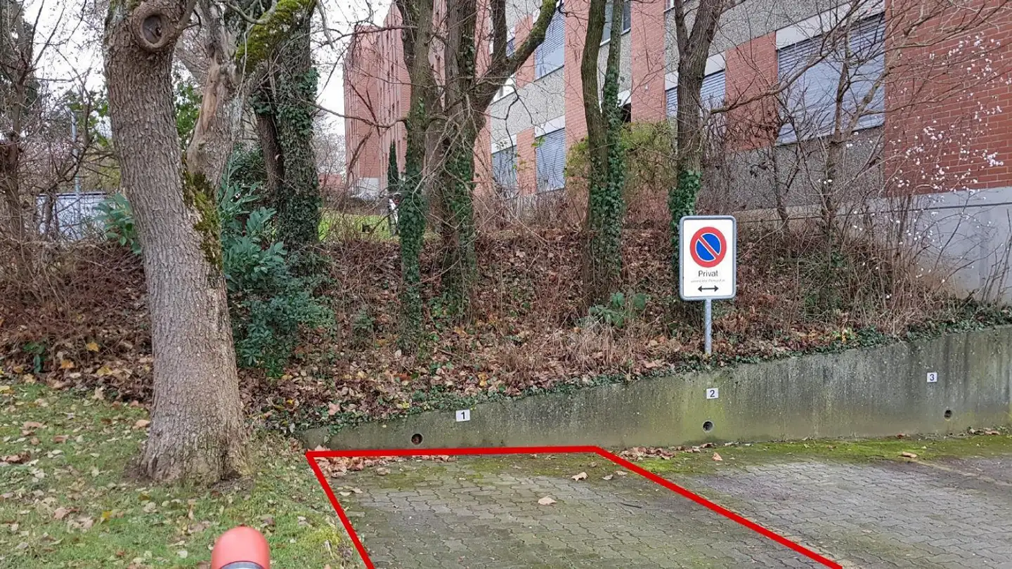 Place de parking extérieure à louer - Bollwerkstrasse 46, 4102 Binningen - Photo 2