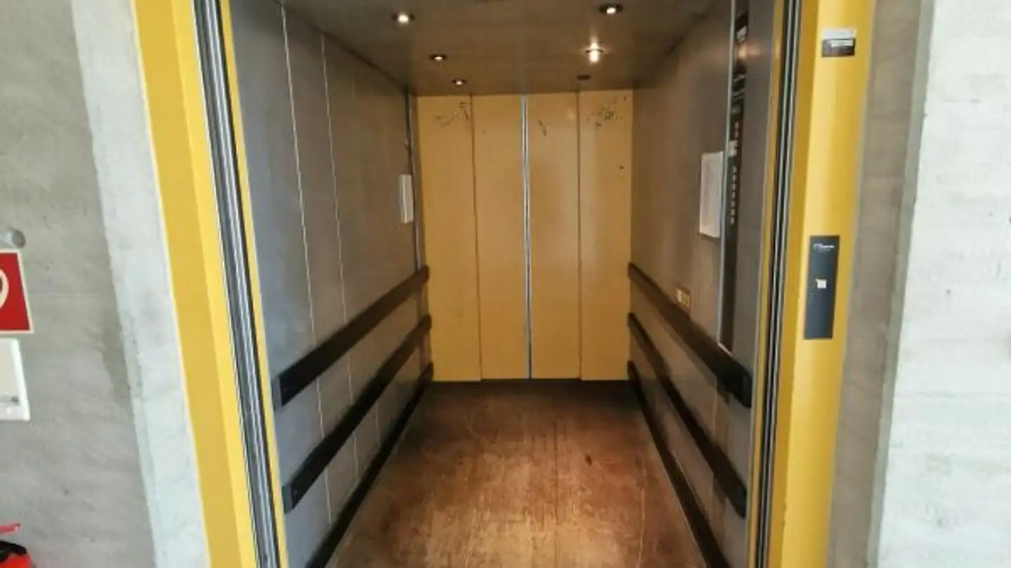 Gewerbe mieten - Wiesentalstrasse 22, 9242 Oberuzwil - Foto 3