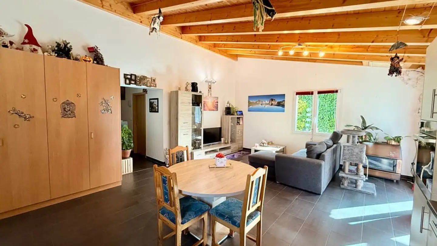 Apartment for sale - 1907 Saxon