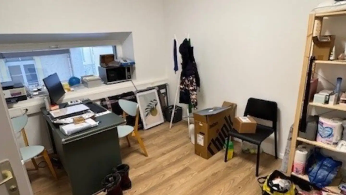 Office space for rent - Rue de l'Industrie 19, 1450 Ste-Croix