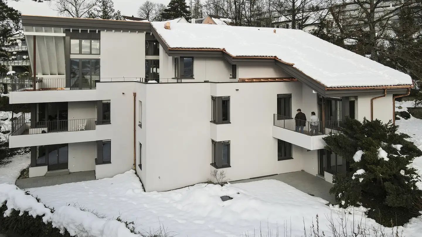 Parcheggio esterno in affitto - Allmendstrasse 18, 8700 Küsnacht ZH