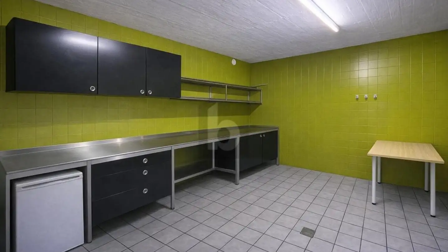 Office space for rent - 1027 Lonay - Photo 4