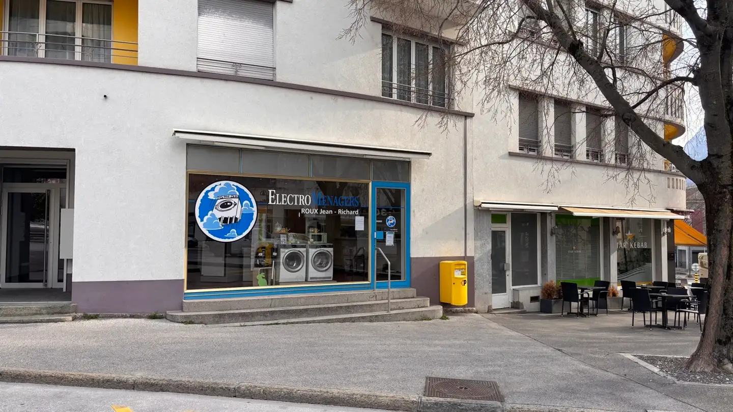 Commercial for rent - Avenue Du Marché 2, 3960 Sierre